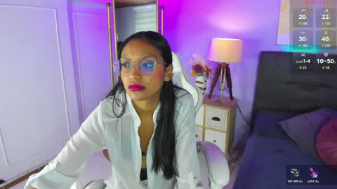 Snapshot of miel_ambar chatting on June 3, 2:33 pm miel_ambar online show from June 3, 2:33 pm