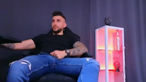 MightyAaron online show from February 20, 9:55 am