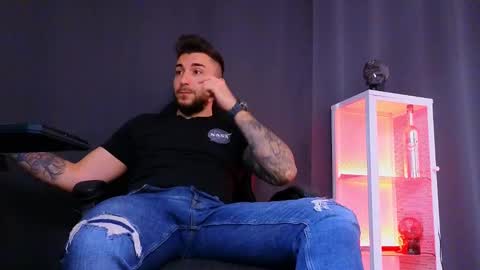 MightyAaron online show from February 27, 8:06 am