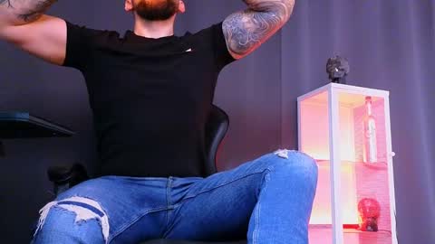 MightyAaron online show from March 4, 2:38 am