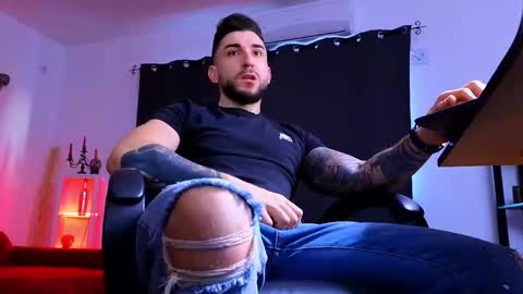 MightyAaron online show from January 14, 6:19 am