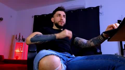 MightyAaron online show from February 26, 4:11 am