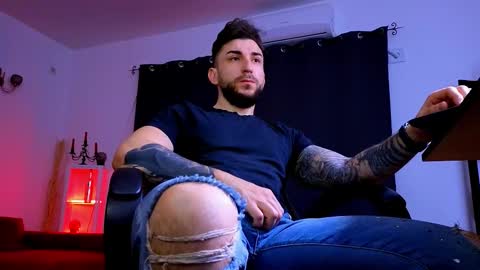 MightyAaron online show from March 16, 3:45 am