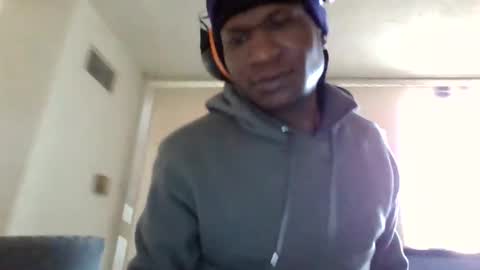 Mightymandingo online show from April 25, 12:08 pm