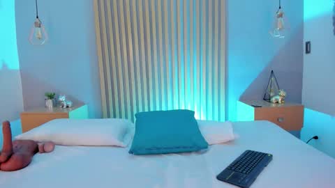 Snapshot of miia_blaze chatting on February 21, 11:33 am Mia online show from February 21, 11:33 am