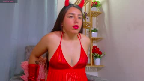 mia online show from April 9, 10:31 am