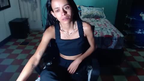 Snapshot of miia_jensen chatting on December 6, 3:30 am MIA online show from December 6, 3:30 am