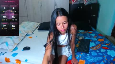 Snapshot of miia_jensen chatting on October 24, 2:30 am MIA online show from October 24, 2:30 am