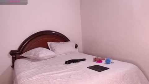 miia_monroy online show from April 11, 11:53 pm