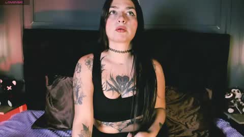 Snapshot of miia_moore_ chatting on May 26, 12:34 pm miia_moore_ online show from May 26, 12:34 pm