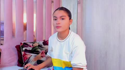 Snapshot of miia_palmerr chatting on September 20, 9:54 am Mia online show from September 20, 9:54 am
