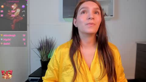 Miia 3 online show from December 4, 2:37 pm