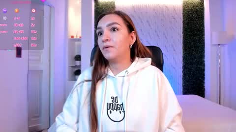 Miia 3 online show from October 10, 11:31 am