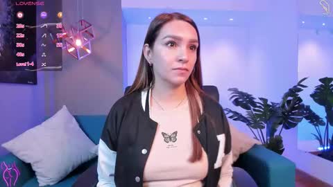 Miia 3 online show from November 25, 11:21 am