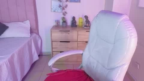 Snapshot of miia_thompson_1 chatting on July 2, 7:53 pm M I I A online show from July 2, 7:53 pm
