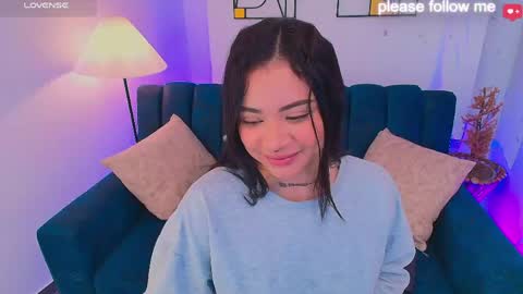Snapshot of miiaa7_ chatting on May 15, 8:43 am Ma is my name I invite you to check out my wish list for my birthday online show from May 15, 8:43 am