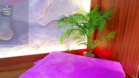Snapshot of miiaa_cooper chatting on June 16, 4:31 pm CALL ME MIA online show from June 16, 4:31 pm
