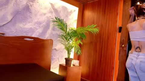 Snapshot of miiaa_cooper chatting on June 29, 4:07 pm CALL ME MIA online show from June 29, 4:07 pm