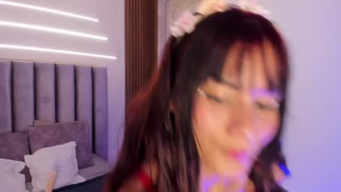 Mia  online show from April 14, 6:36 pm