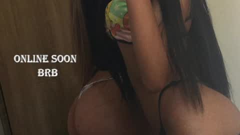 Snapshot of miiaah_thompsom chatting on May 29, 8:01 am miaah muoz online show from May 29, 8:01 am