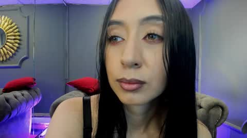 miilu  online show from December 15, 3:02 am