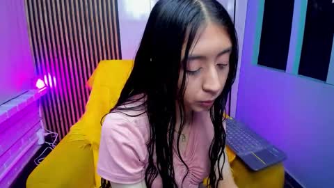 miilu  online show from October 12, 3:27 am