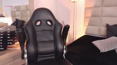   online show from December 31, 10:12 pm