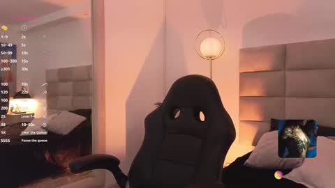   online show from January 7, 8:31 pm