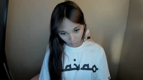 MIKA online show from March 31, 7:25 pm