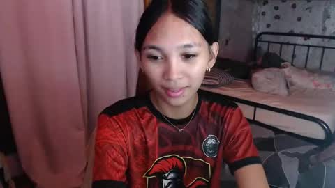 Snapshot of mika_cora chatting on May 20, 4:57 pm MIKA online show from May 20, 4:57 pm