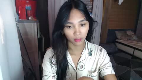 Snapshot of mika_cora chatting on May 24, 11:10 pm MIKA online show from May 24, 11:10 pm