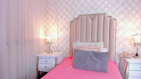 mika doll online show from April 16, 4:02 am