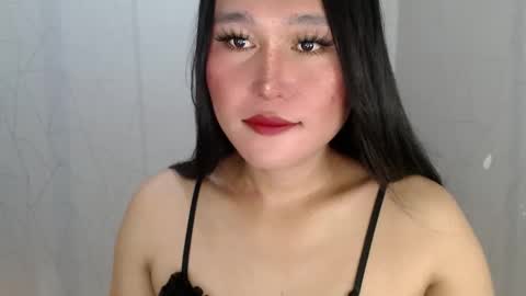 Hi im Avah online show from April 10, 12:43 pm