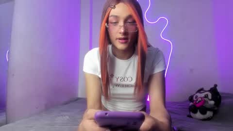 mika_velvet online show from November 19, 9:37 pm