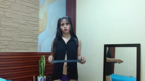 Snapshot of mikaela303av chatting on September 27, 3:33 am mikaela303av online show from September 27, 3:33 am