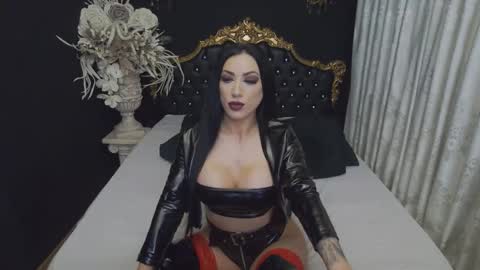 Mikaela online show from November 26, 5:19 am