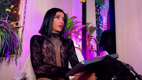 mikaelarangel online show from October 20, 1:28 am