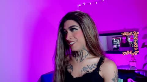 mikaelarangel online show from November 30, 4:05 am