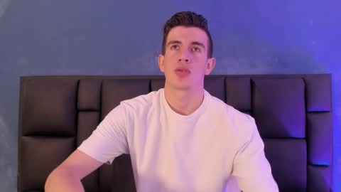 mikael online show from January 14, 3:23 am