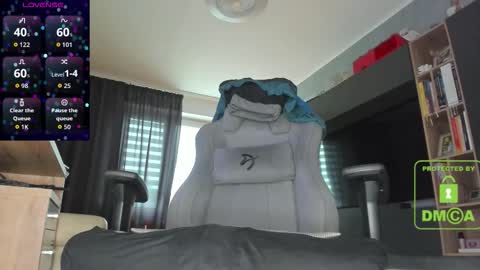 Mika online show from December 4, 9:07 am