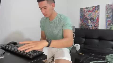 mike3xxx online show from October 2, 1:56 am