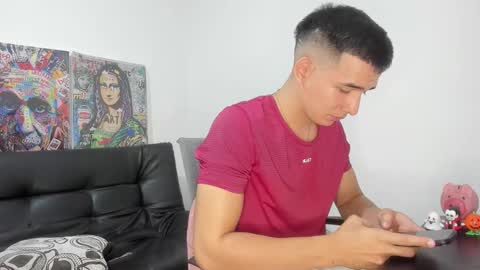 mike3xxx online show from December 5, 1:58 am