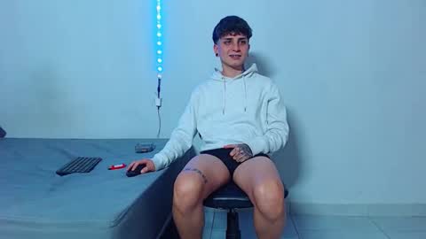 Mike IMDEPENDIENT MODEL online show from October 17, 3:20 am