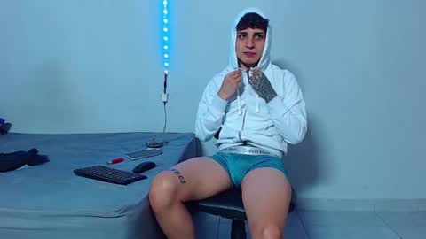 Mike IMDEPENDIENT MODEL online show from October 28, 2:15 am