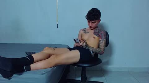 Mike IMDEPENDIENT MODEL online show from December 19, 3:52 pm