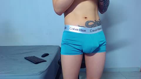 Snapshot of mike777jr chatting on March 2, 1:29 pm Mike IMDEPENDIENT MODEL online show from March 2, 1:29 pm