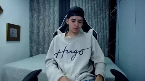 Mike 0233 online show from November 22, 4:55 am