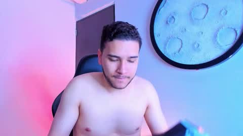 Mike  online show from December 22, 12:02 pm