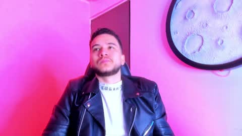 Mike  online show from March 31, 11:32 am