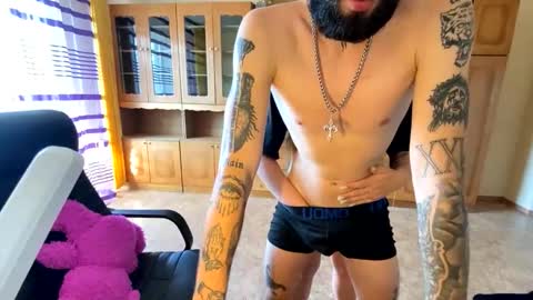 Mike and anna online show from February 8, 1:36 pm